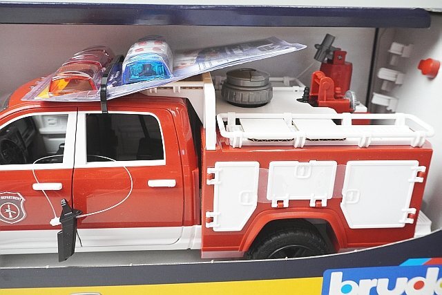 BRUDER ブルーダー 1/16 RAM 2500 消防車 02544_画像3