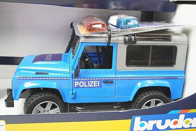 BRUDER ブルーダー 1/16 Land Rover Defender ランドローバー ディフェンダー パトカー フィギュア付き 02597_画像2