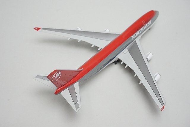 * DRAGON Dragon 1/400 B747-400 nwa Northwest Airlines N67IUS 55470