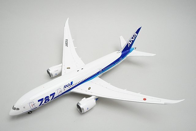 ★ 全日空商事 1/200 B787-8 ANA 国際線仕様機 空中姿勢主翼 JA805A ※ジャンク品 NH20052_画像1