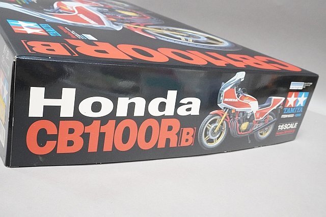 * TAMIYA Tamiya 1/6 motorcycle series No.33 HONDA Honda CB1100R B plastic model 16033
