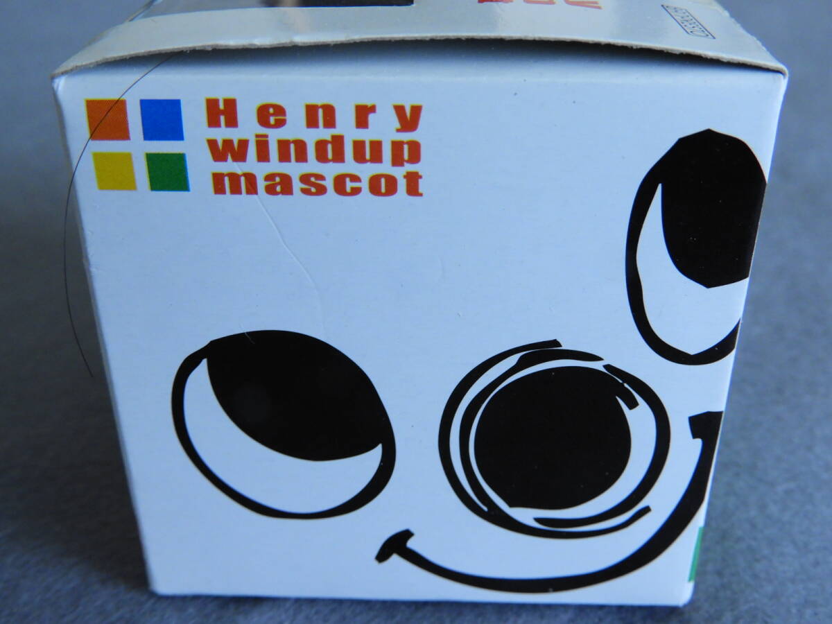 *Henry Henry .... type mascot blue vacuum cleaner Henry 