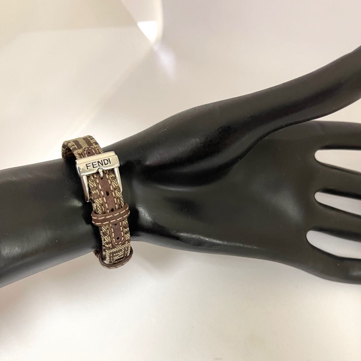 稼働 本体美品 FENDI オロロジ クォーツ モーダ ズッカ 稼働 本体美品 FENDI オロロジ クォーツ モーダ ズッカ