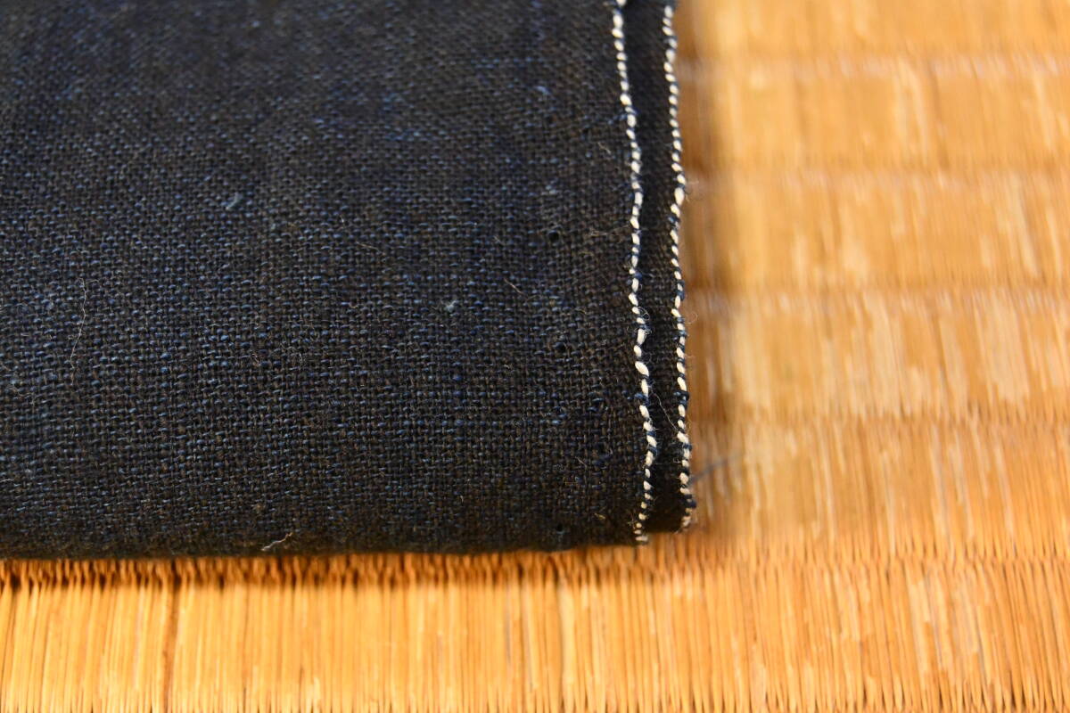 古布 藍染めの無地木綿1幅 濃紺藍上質木綿 195ｃｍ やや薄地 アート リメイク 創作材料 機械織り木綿の画像5