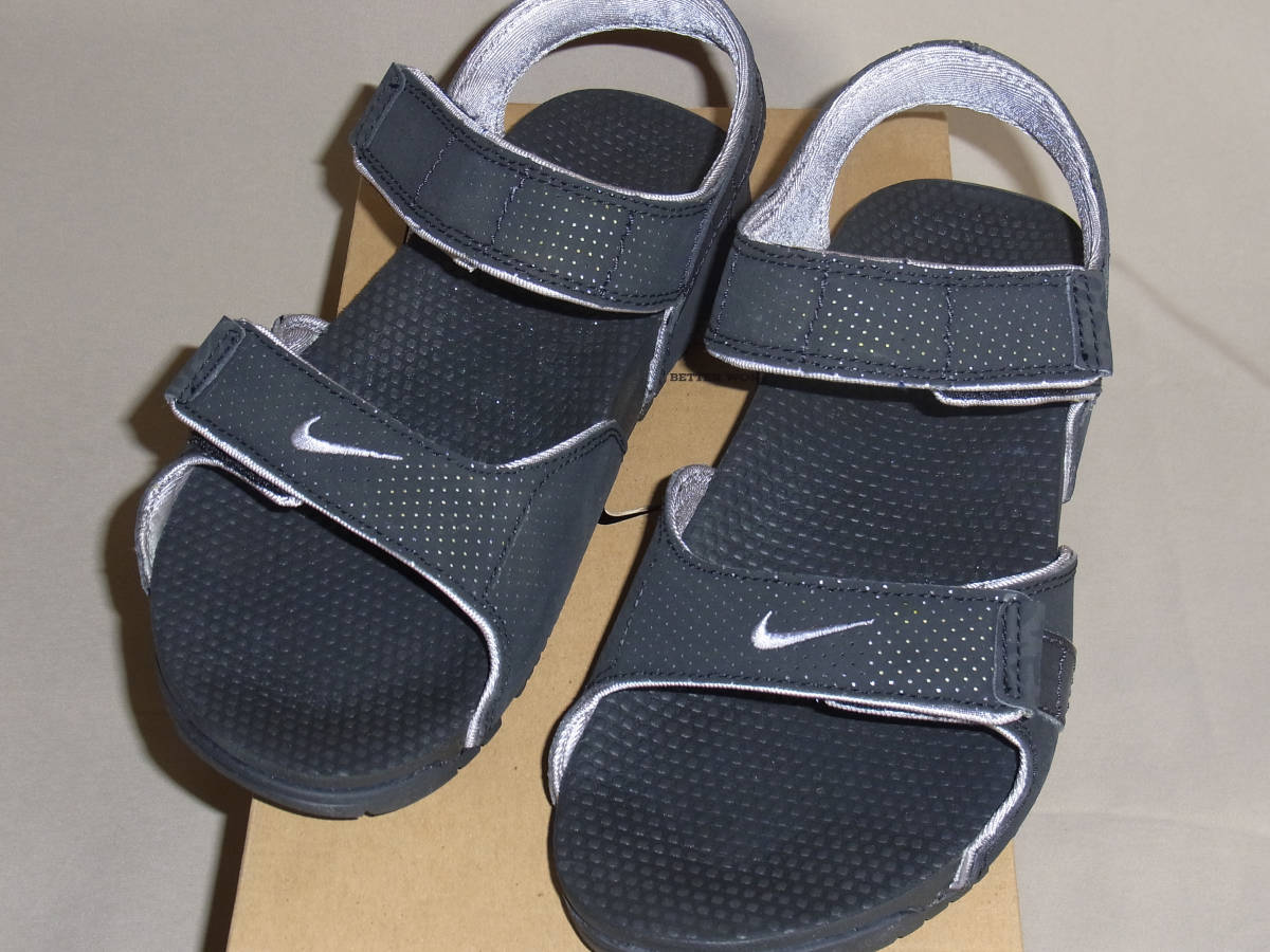 acg nike sandals