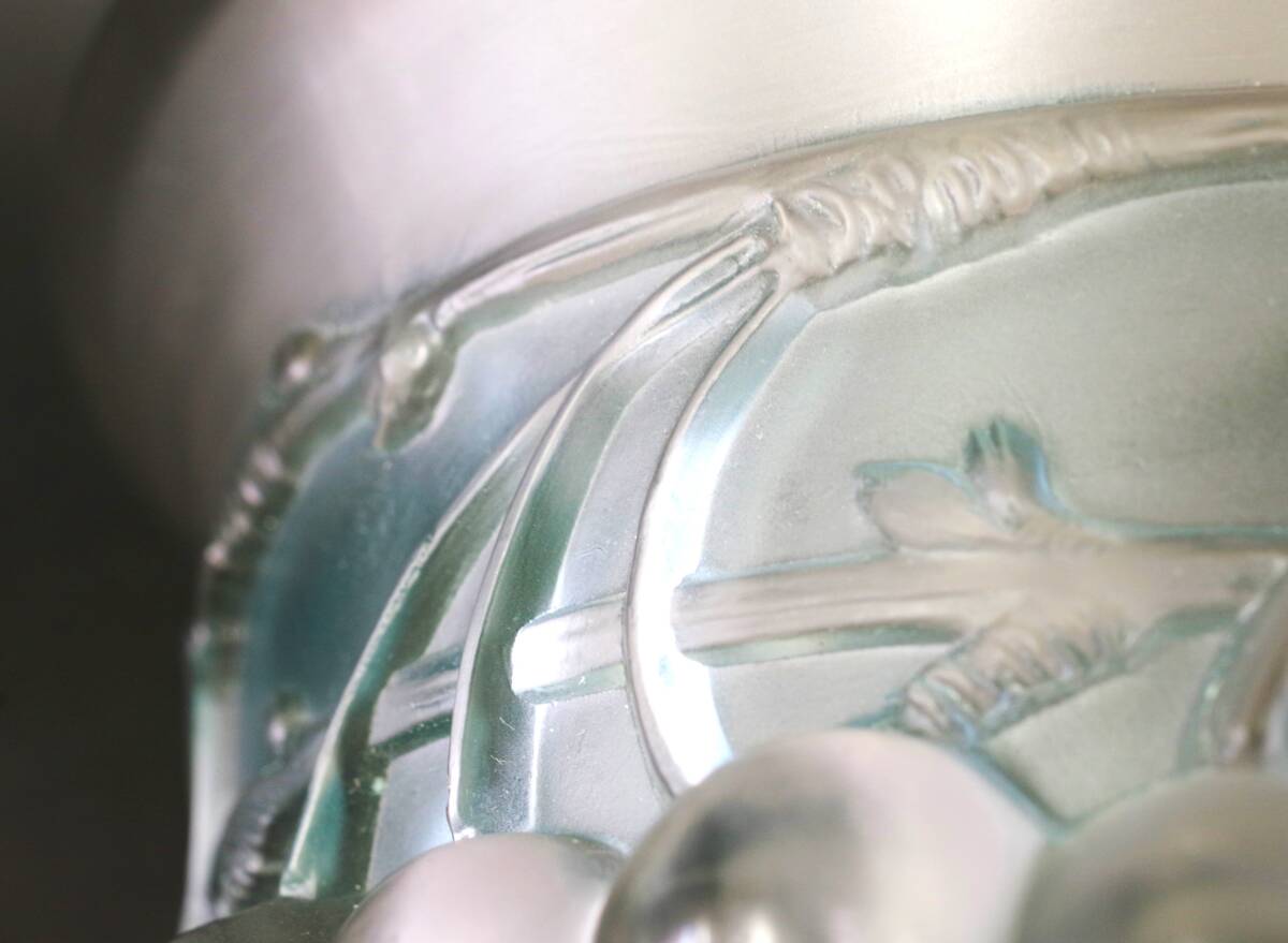 1930年代【Rene Lalique ルネ・ラリック】オパルセントガラス　モンモランシー　パチネ彩色　花瓶 BOX付　高さ約20ｃｍ　図録