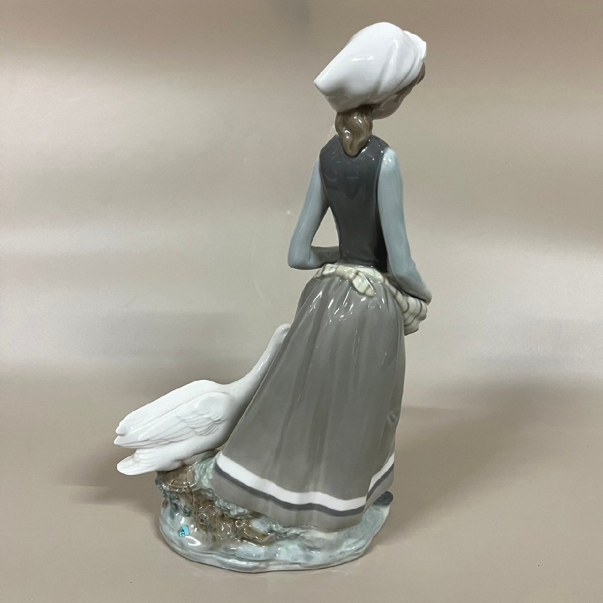 LLADRO リヤドロ ガチョウと少女 4815 陶器人形 フィギュリン 置物 オブジェ インテリア　051110w/T19（80）_画像3