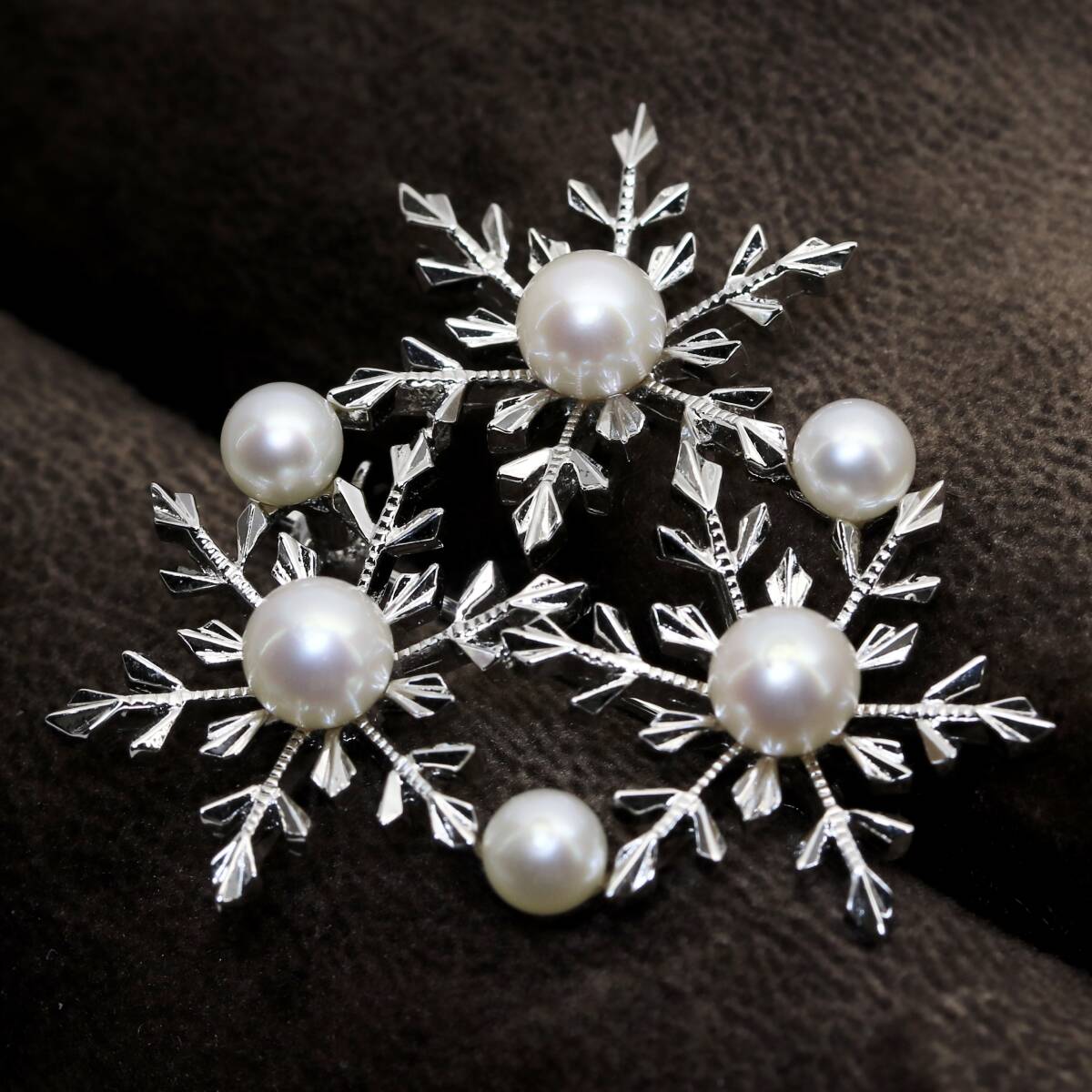 MIKIMOTO(ミキモト) ブローチ シルバー パール 真珠 雪 結晶 MIKIMOTO(ミキモト) ブローチ シルバー パール 真珠 雪 結晶