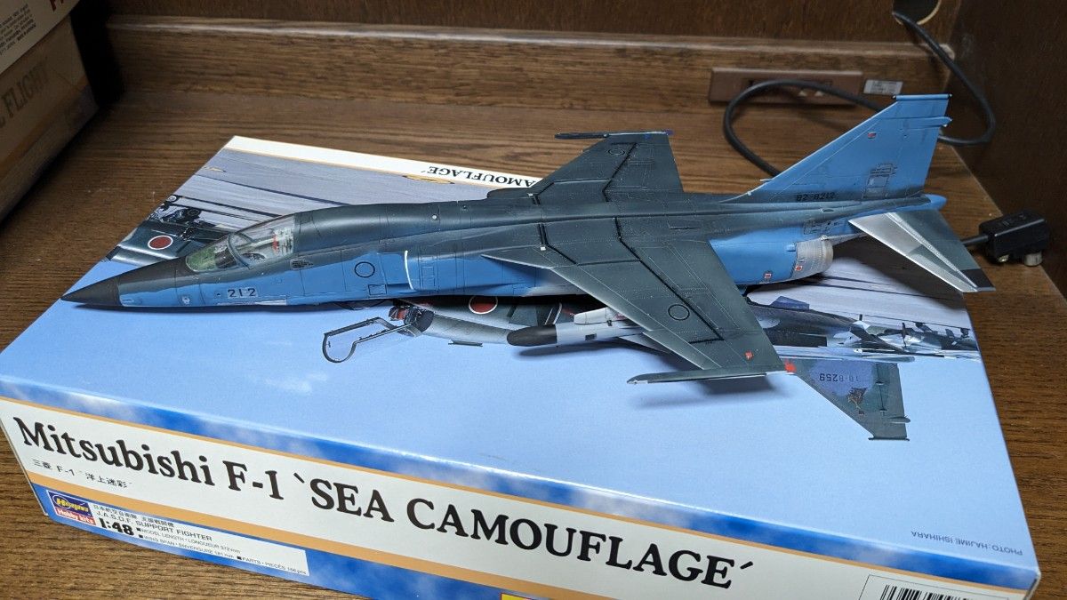 航空自衛隊三菱F1プラモデル(組み立て塗装済)1/48洋上迷彩仕様 川崎 未組立