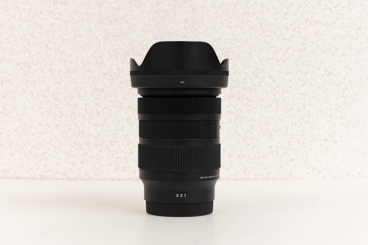 【中古】シグマ SIGMA ソニー SONY Eマウント レンズ 28-70mm F2.8 DG DN ミラーレス一眼 K&FConcept 可変NDフィルター おまけ付き_画像3