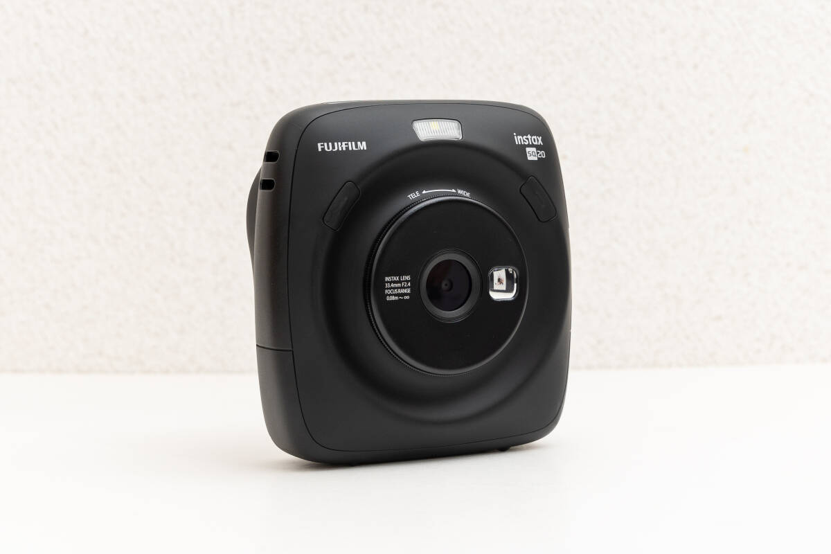 【中古】富士フィルム FUJIFILM SQ20 Instax Square マットブラック チェキ インスタントカメラ 専用ケース フィルム おまけ付き_画像3