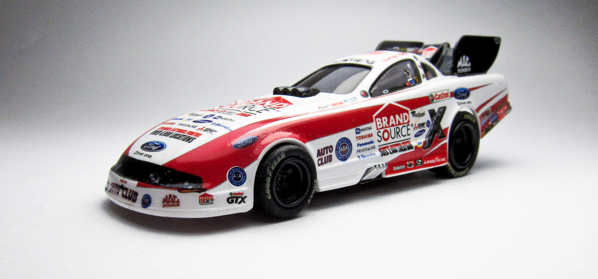 HO slot car new goods!AW Ford Mustang fa knee car BRAND SOURCE & 4 gear Ultra G chassis TYCO. Tommy AFX. course also!