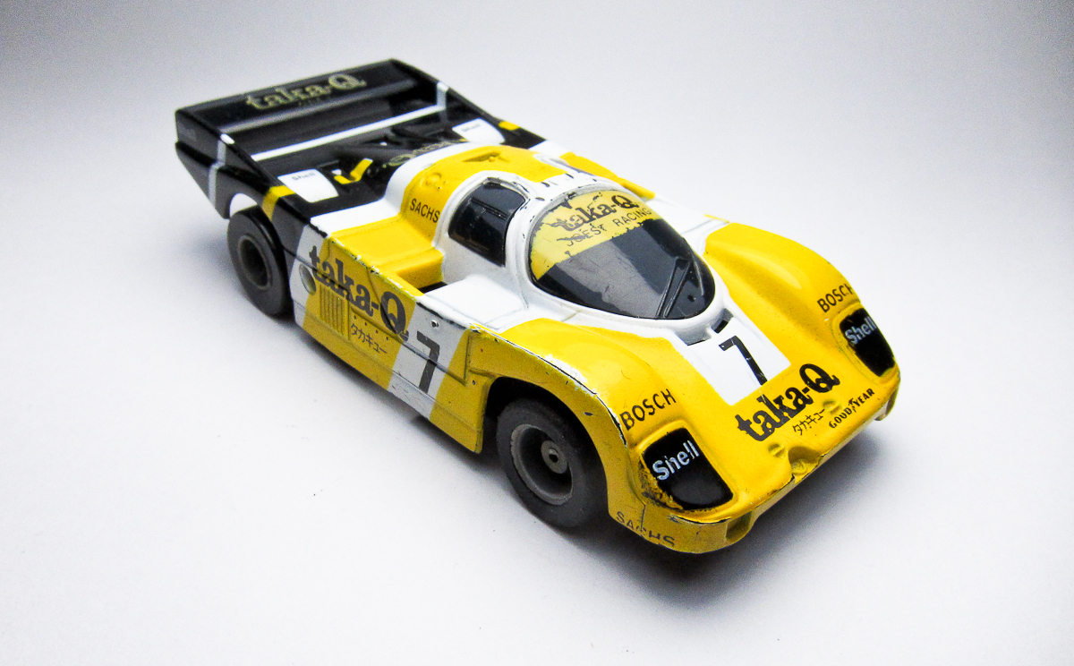 HO slot car TYCO Porsche 962 3 pcs & Magnum 440-X2 wide chassis 1 pcs rear new goods silicon tire Tommy AFX. course also runs!