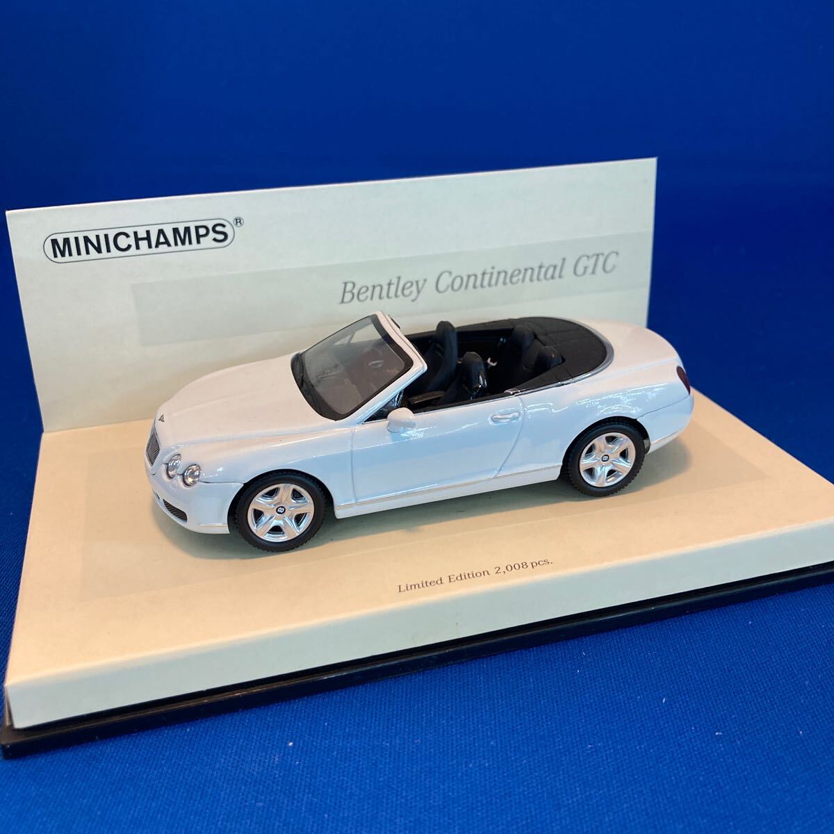 PMA 1/43 436139031 ベントレー コンチネンタル GTC 2007 Lione Bianco No.2_画像1