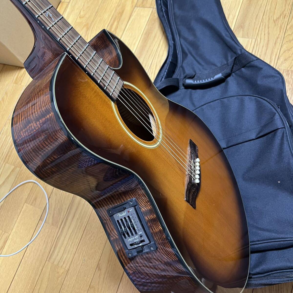 fender GDC-200SCE ATB ギター ソフトケース付き音出しは確認済みの画像2