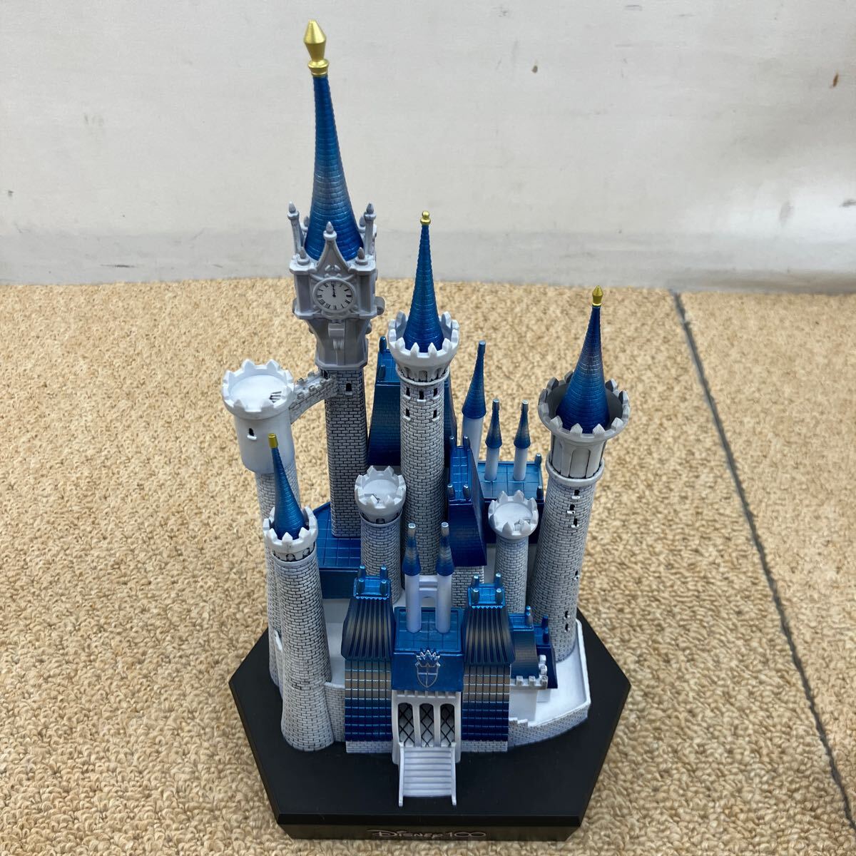 &[ selling out ] beautiful goods!Disney Disney Happy lot 100 anniversary most lot A.sinterela castle &sinterela figure set box attached 