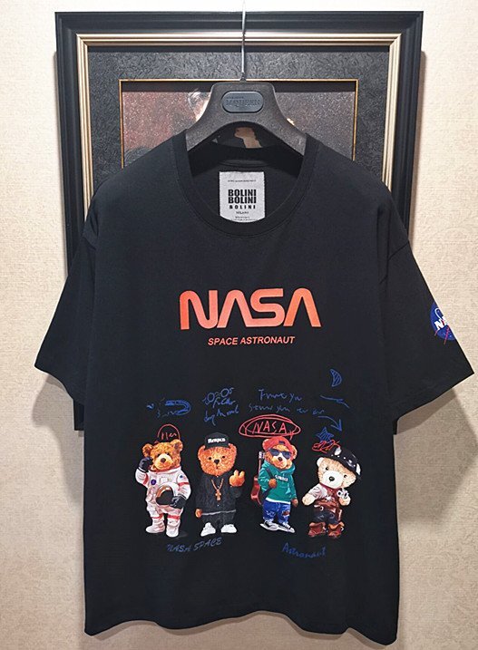 最高峰ポルトガル製※定価4万◆イタリア・ミラノ発*BOLINI＆NASA*コラボ*高級セレブdesigner*豪華クマ*プリント・Tシャツ・48/L黒_画像1