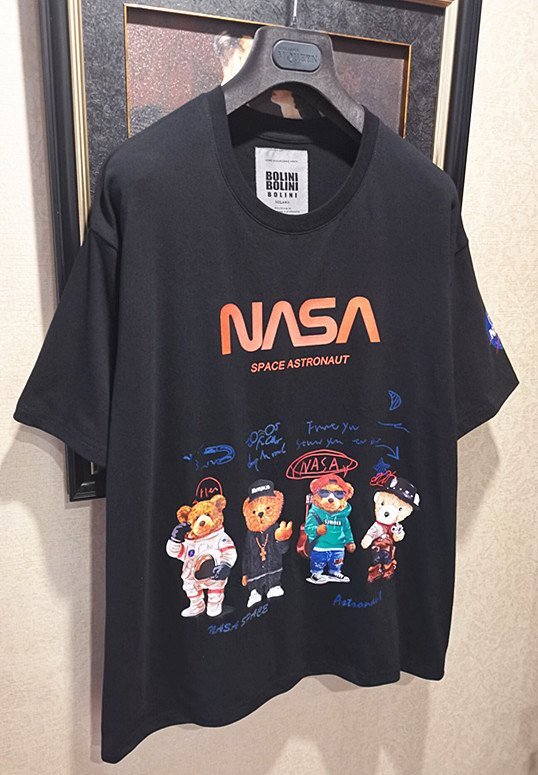 最高峰ポルトガル製※定価4万◆イタリア・ミラノ発*BOLINI＆NASA*コラボ*高級セレブdesigner*豪華クマ*プリント・Tシャツ・48/L黒_画像2