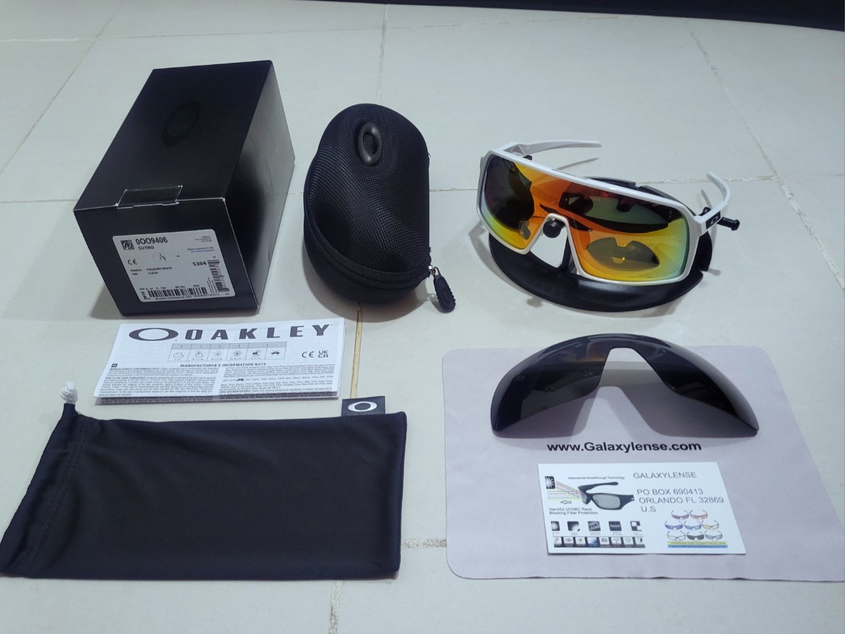 正規品 新品 偏光レンズ2枚付き OAKLEY SUTRO オークリー スートロ Ruby Black Polarized ルビー ブラック ポラライズド ストロ サングラス