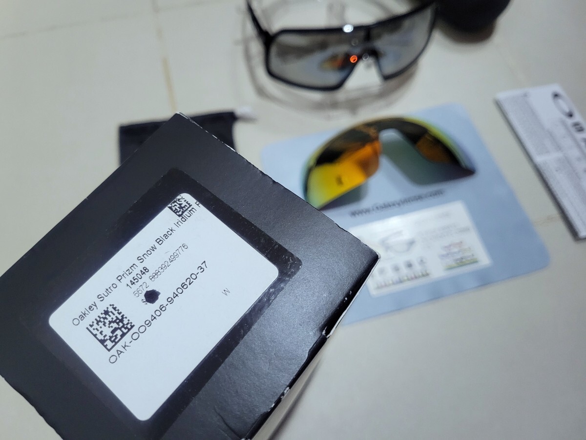 正規品 新品 偏光レンズ2枚付き OAKLEY SUTRO オークリー 正規品 新品 偏光レンズ2枚付き OAKLEY SUTRO オークリー