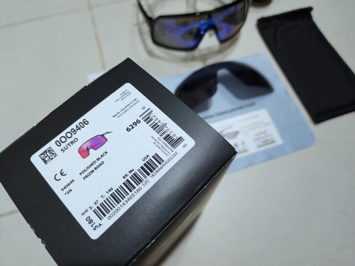 正規品 新品 偏光レンズ2枚付き OAKLEY SUTRO オークリー 正規品 新品 偏光レンズ2枚付き OAKLEY SUTRO オークリー