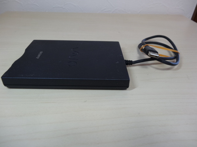 [送料無料 即決] SONY VAIO USB フロッピーディスクドライブ VGP-UFD1 USED_画像3