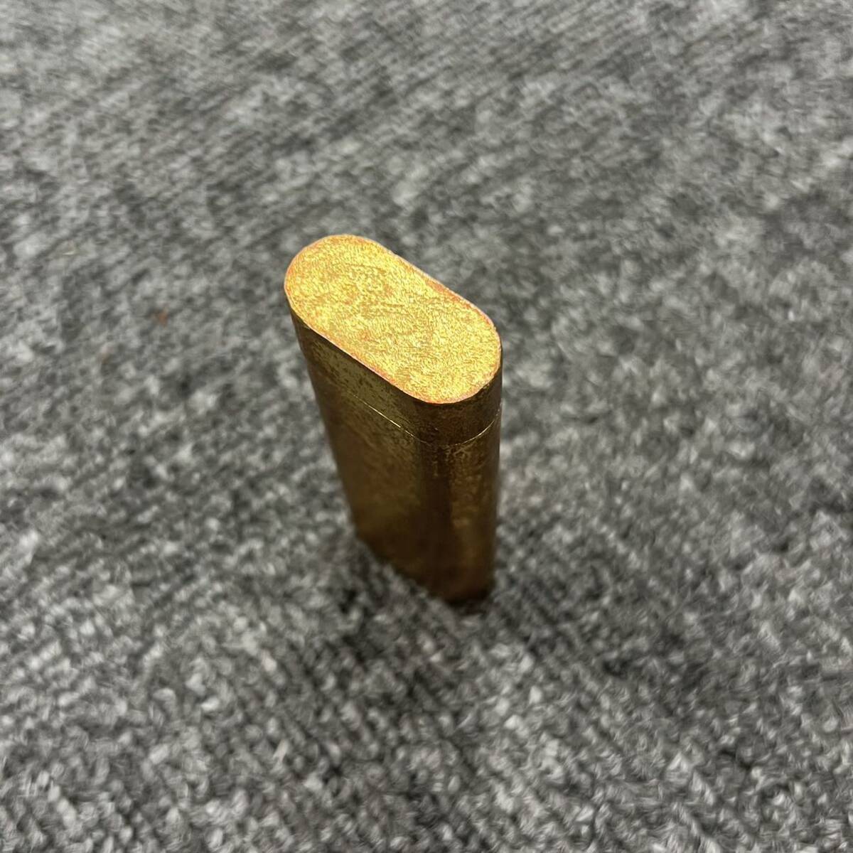 G4 Cartier カルティエ ガスライター ライター ゴールドカラー 喫煙具 喫煙グッズ ゴールド 金色 の画像2