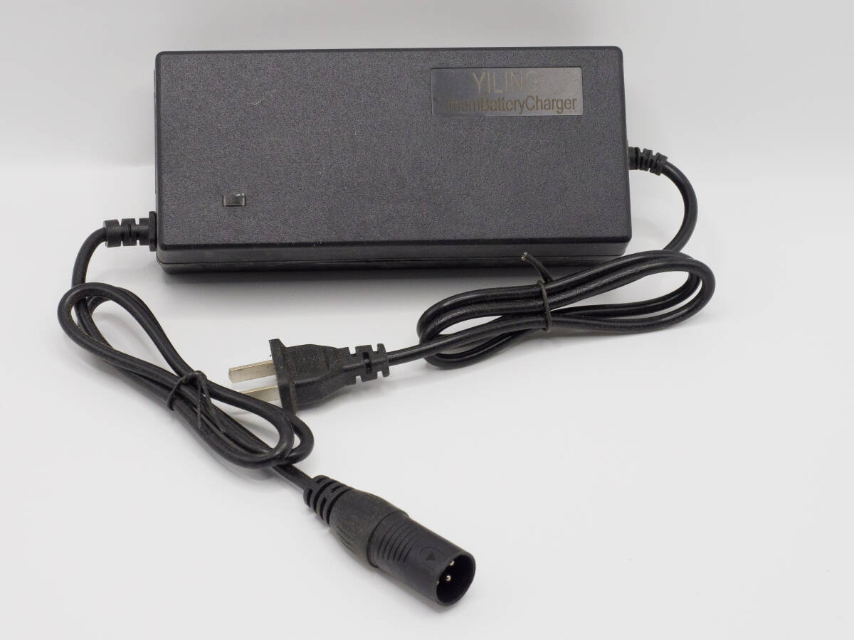 42V 36V 2A 電動自転車 ひねちゃ モペット用充電器 ノーマル 42V 36V 2A 電動自転車 ひねちゃ モペット用充電器 ノーマル