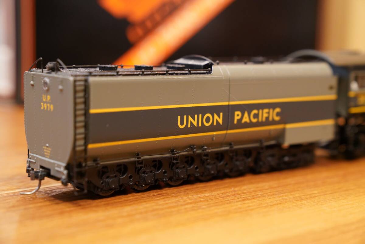 【1866】MTH HO Trains #80-3201-1 4-6-6-4 Challenger Union Pacific #3979 グレイハウンド DCCサウンド (発煙機能搭載)の画像5