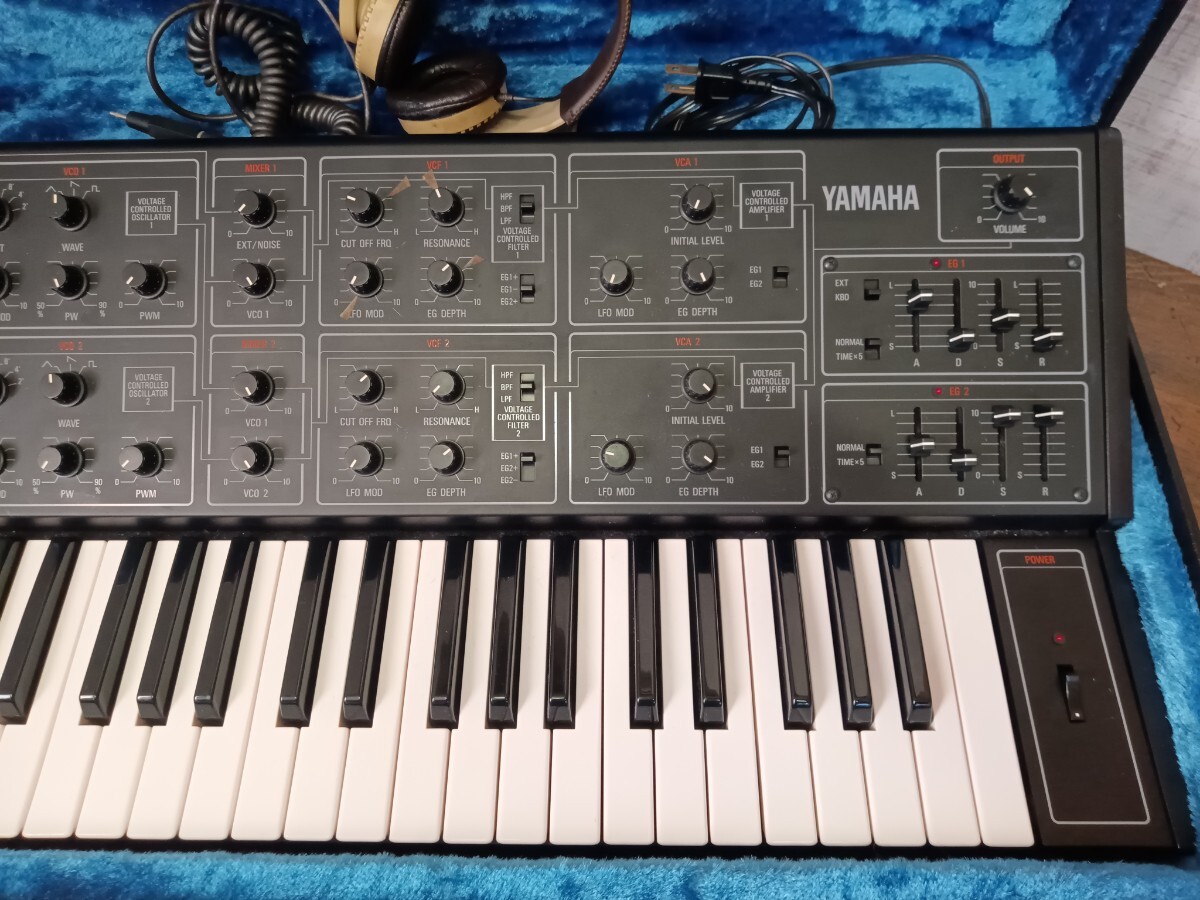 必見!!　希少　YAMAHA　ヤマハ　CS-15 アナログシンセサイザー 鍵盤楽器　シンセサイザー　ピアノ　キーボード　楽器　現状品_画像3