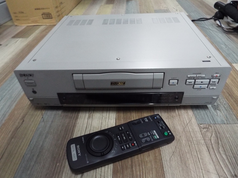  рабочий товар SONY Sony DVCAM магнитофон DSR-30 1997 год производства видеодека 