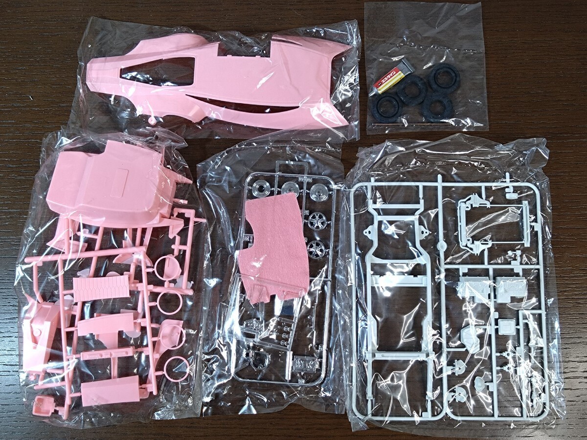 .. company 1/25 pink * Panther plastic model * California show car series * instructions less * that time thing?* out of print * rare * Ame car *PINK PANTHER