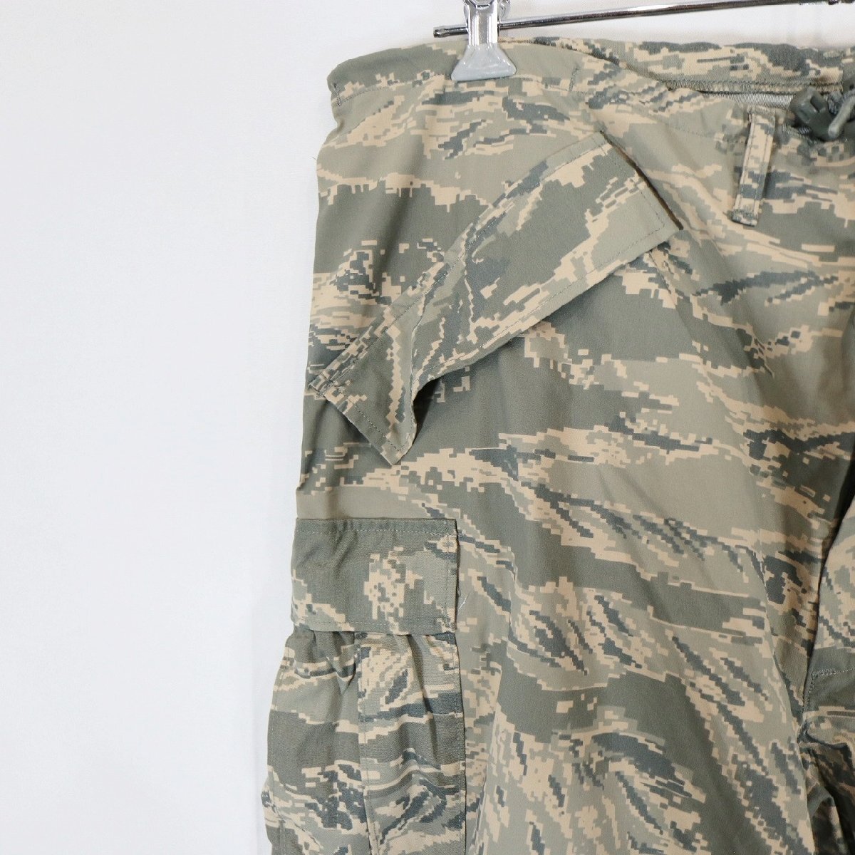 00s the US armed forces the truth thing US.AIR FORCE APECS nylon over pants military digital duck camouflage pattern ( men's L-R ) N2705 1 jpy start 