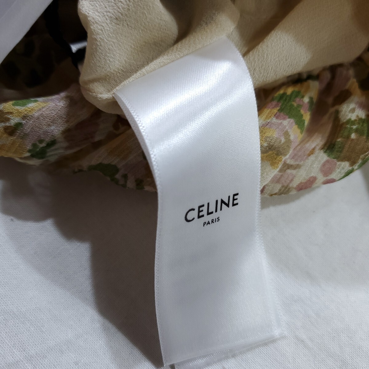 セリーヌ シルク100% ブラウス エレガント エディ期 CELINE 総柄　トップス　ボウタイ_画像8