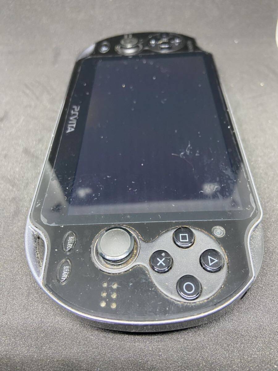 PlayStation Vita 3G/Wi‐Fiモデル クリスタル・ブラック PCH-1100+8GBメモリーカード_画像4