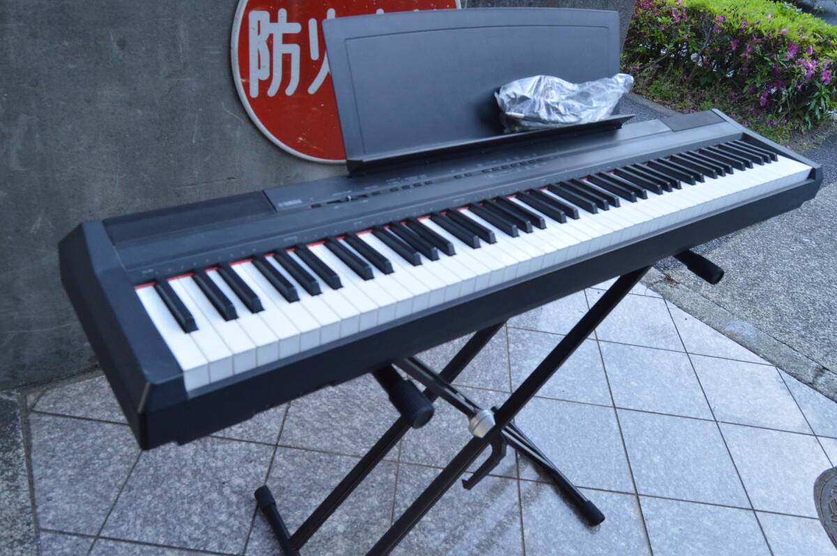 中古 動作品 YAMAHA ヤマハ 電子ピアノ P-105B 鍵盤楽器 2014年製 直接引き取り歓迎の画像1