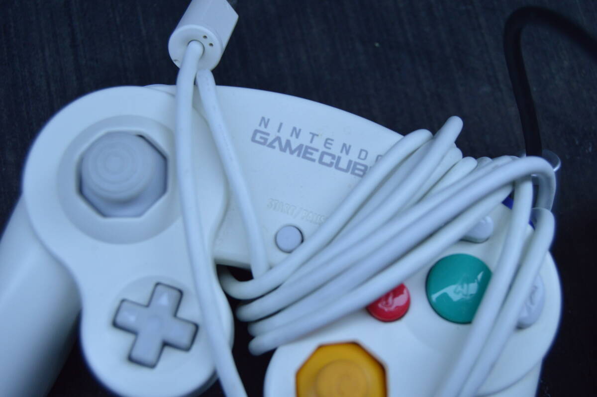 ジャンク 動作未確認 Nintendo ニンテンドー GAMECUBE ゲームキューブ コントローラー 4点セット _画像2