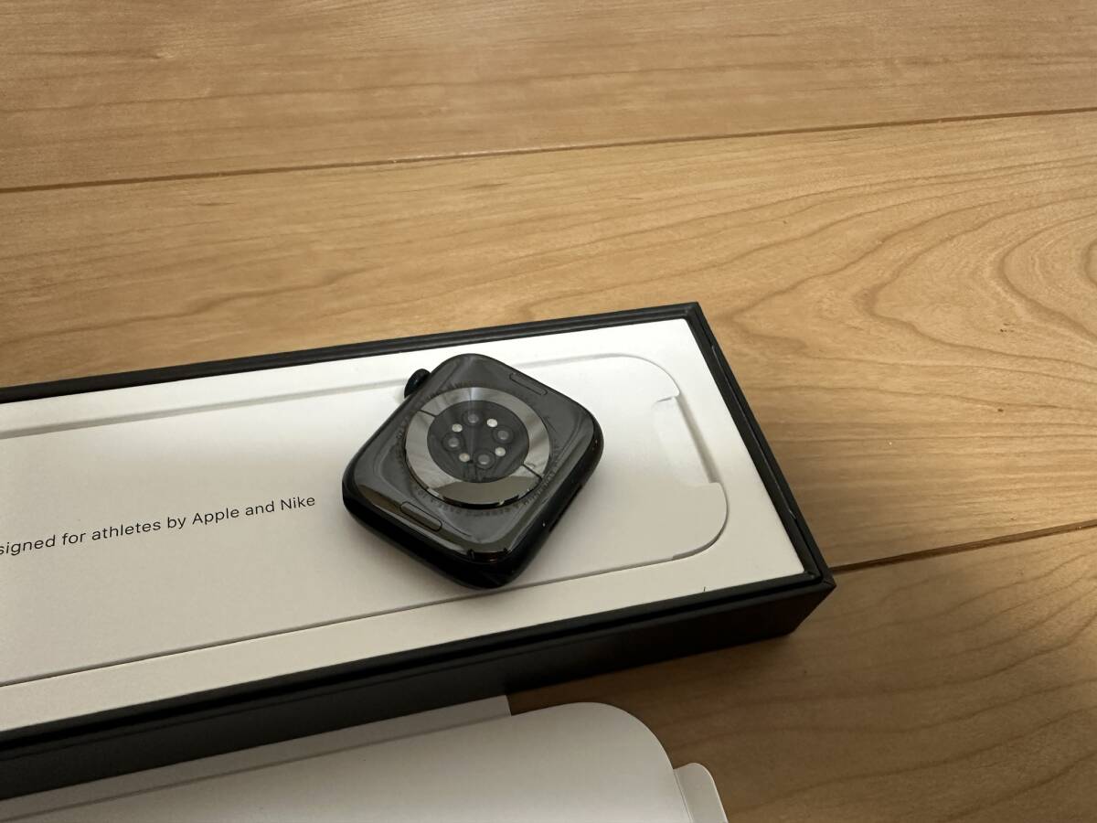 Apple Watch Series 7 Nike GPSモデル 45mm アルミニウムケース_画像3