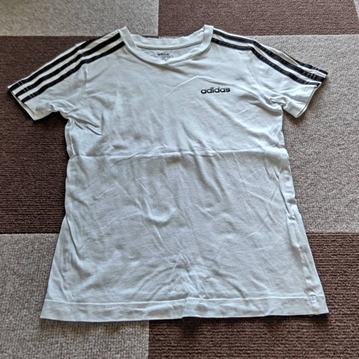 アディダス 半袖Tシャツ adidas サイズ140_画像1