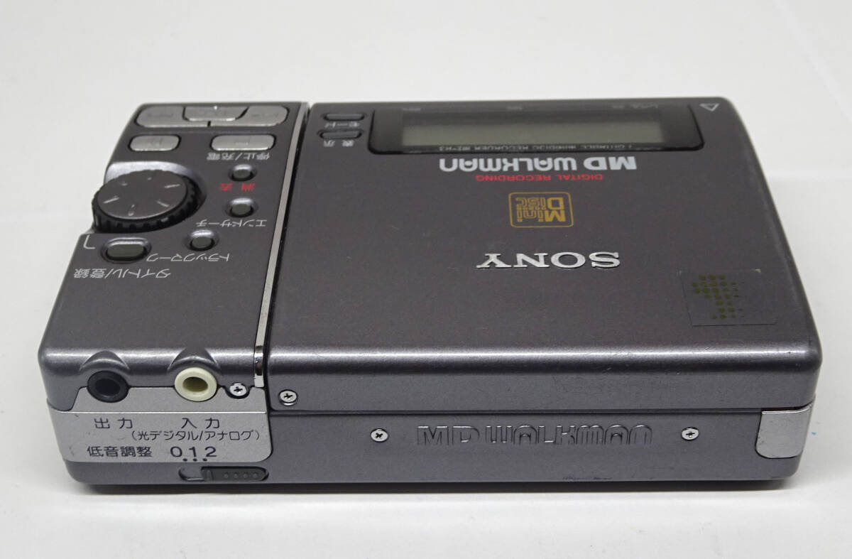 ■SONY■ MD WALKMAN ウォークマン MZ-R3 本体のみ ■動作可■_画像3