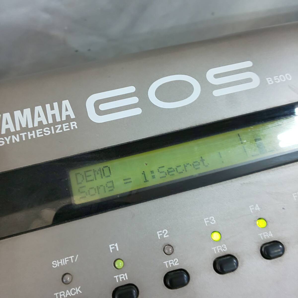 ◎ヤマハ◎YAMAHA EOS B500 シンセサイザー 通電確認済 中古現状 即発送 直接引取歓迎です。(東京都江戸川区)の画像6