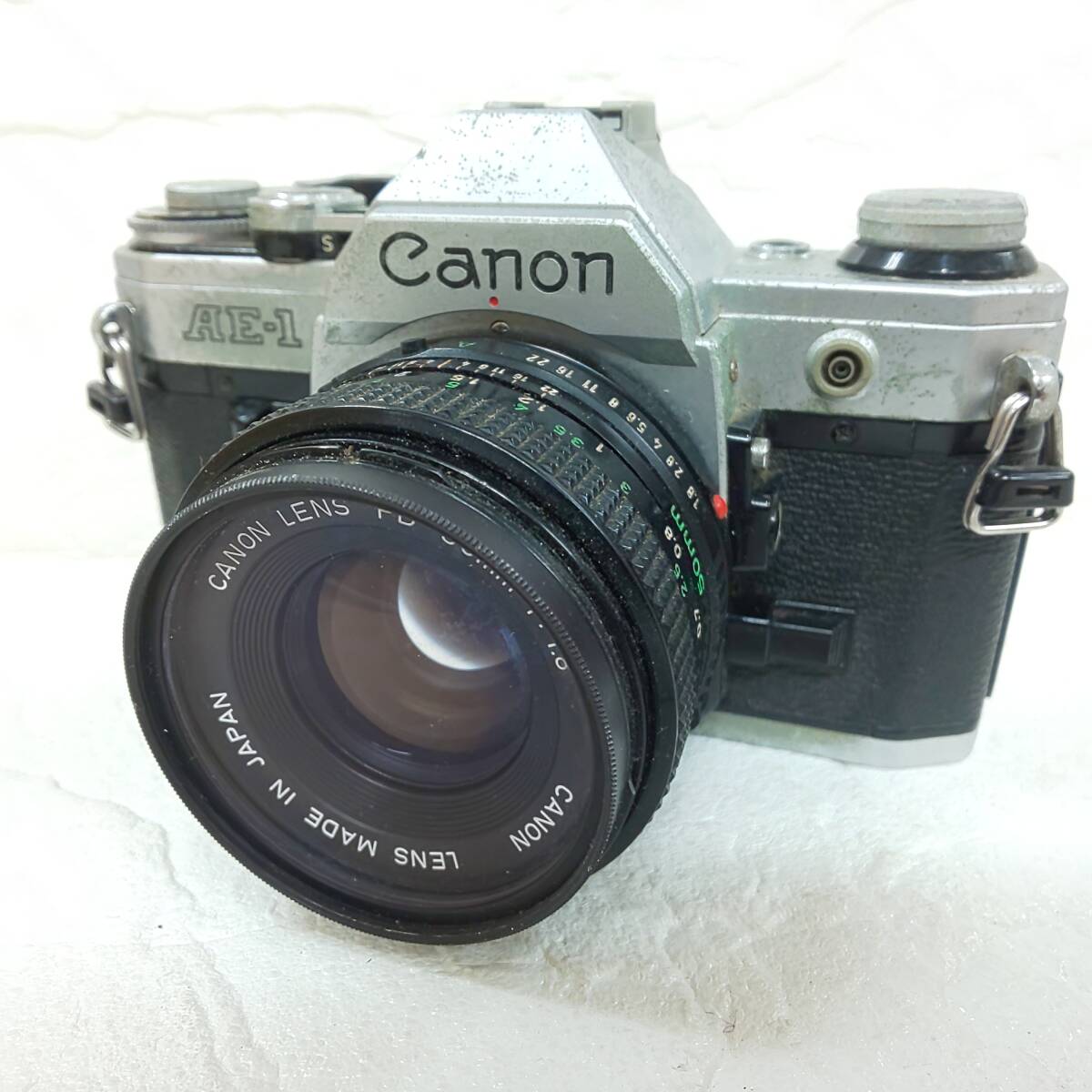 ◎キャノン◎Canon AE-1 一眼レフカメラ / CANON LENS FD 50mm 1:1.8 シャッターOK 即発送_画像1