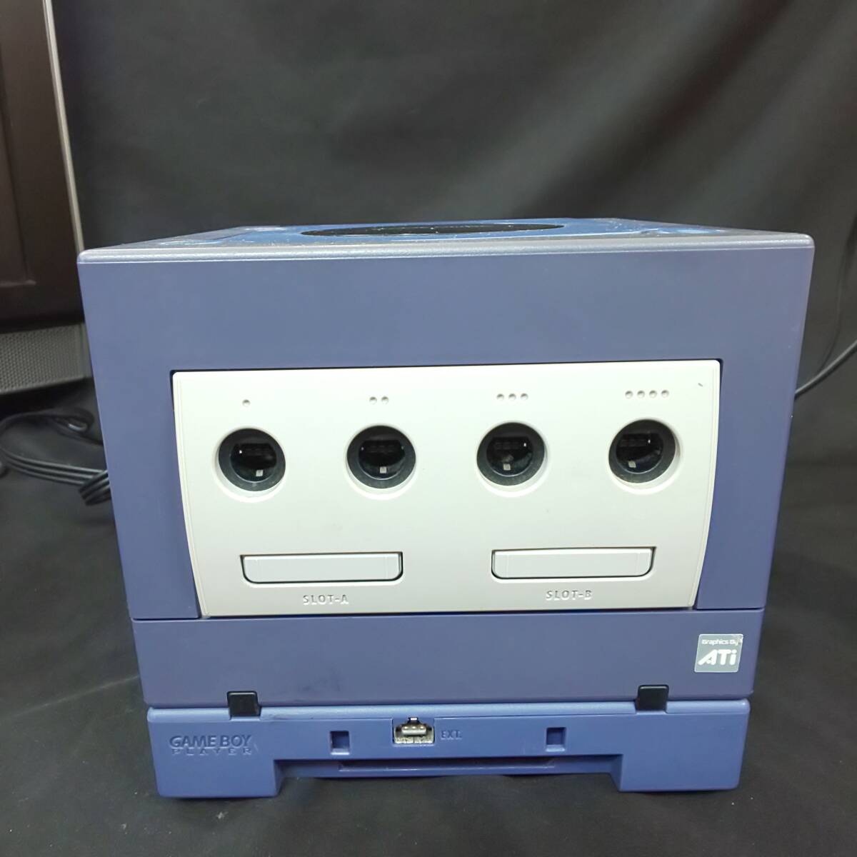 ◎任天堂◎Nintendo GAME CUBE ニンテンドー ゲームキューブ(DOL-001) GEME BOY PLAYER(DOL-007)付き 通電確認済 中古現状 即発送_画像2