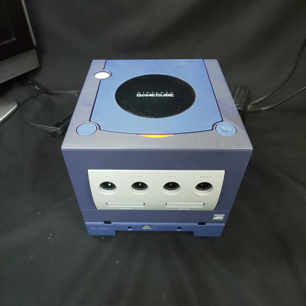 ◎任天堂◎Nintendo GAME CUBE ニンテンドー ゲームキューブ(DOL-001) GEME BOY PLAYER(DOL-007)付き 通電確認済 中古現状 即発送_画像1