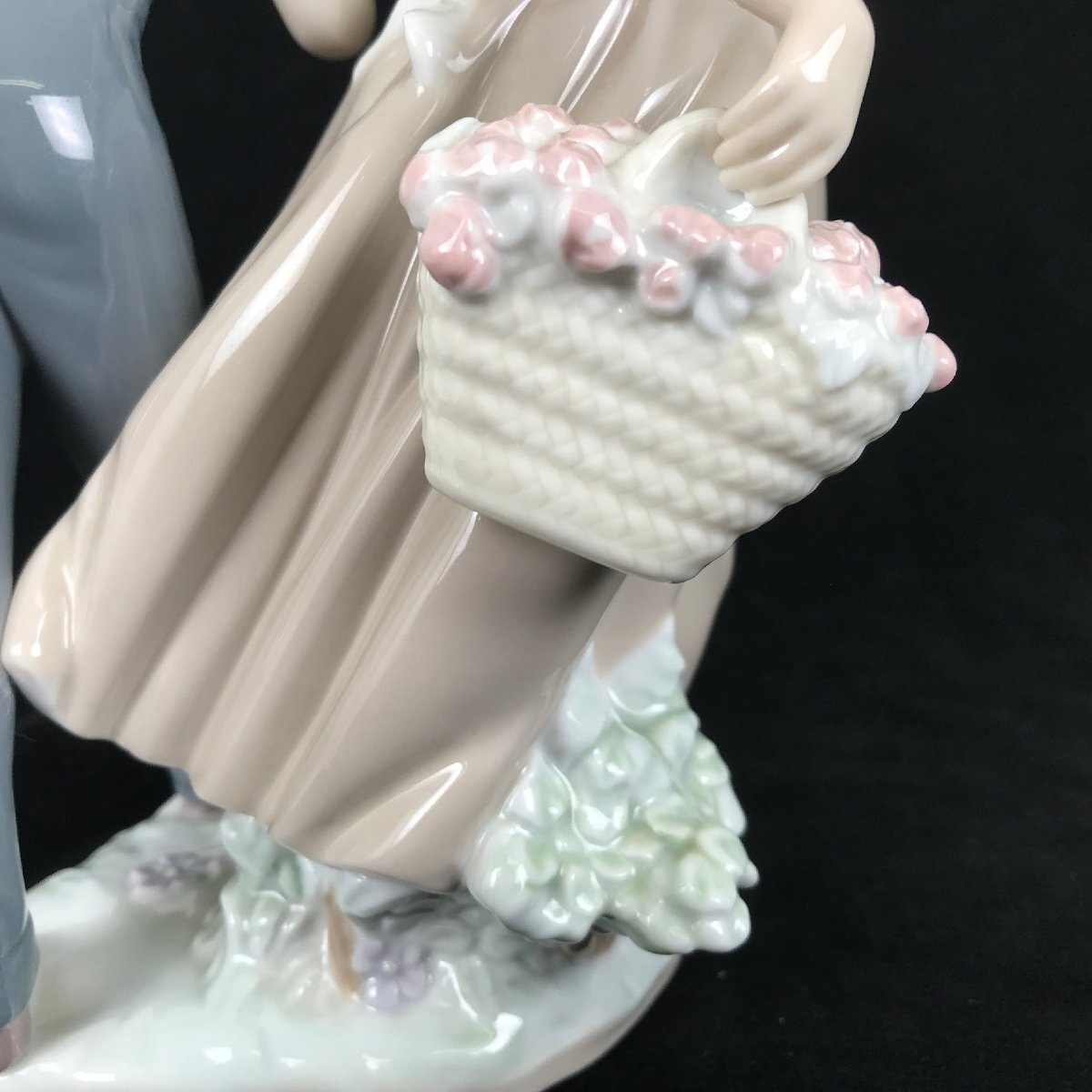 1205【1円～】 LLADRO リヤドロ 恋の芽吹き Love in bloom フィギュリン 置物 陶器 人形 スペイン_画像7