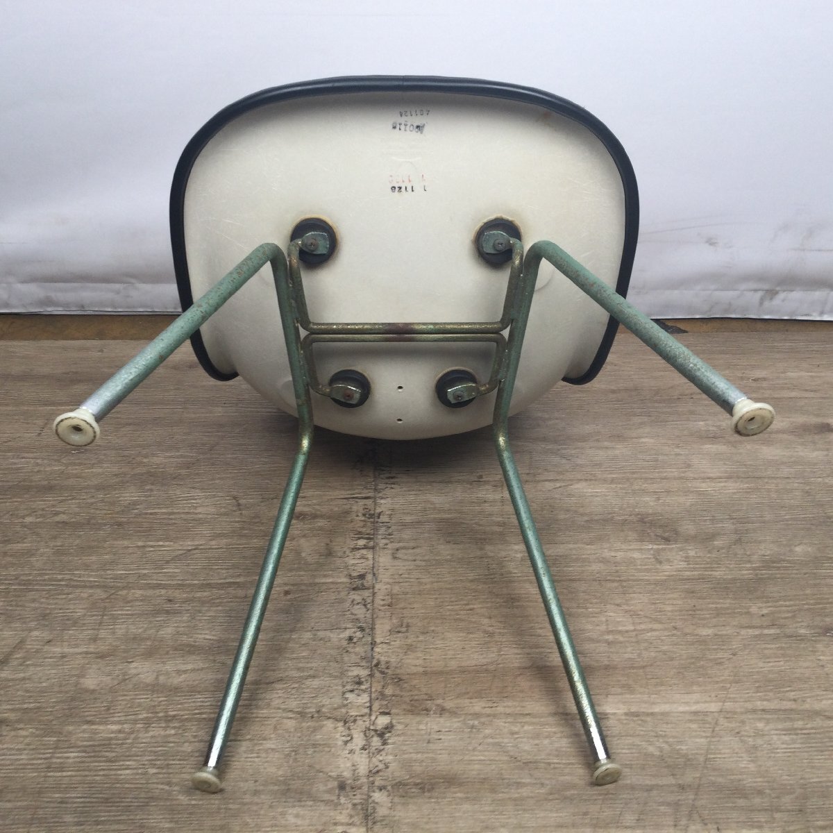 ☆1205 Herman Miller ハーマンミラー DSX FRP サイドシェル ☆1205 Herman Miller ハーマンミラー DSX FRP サイドシェル