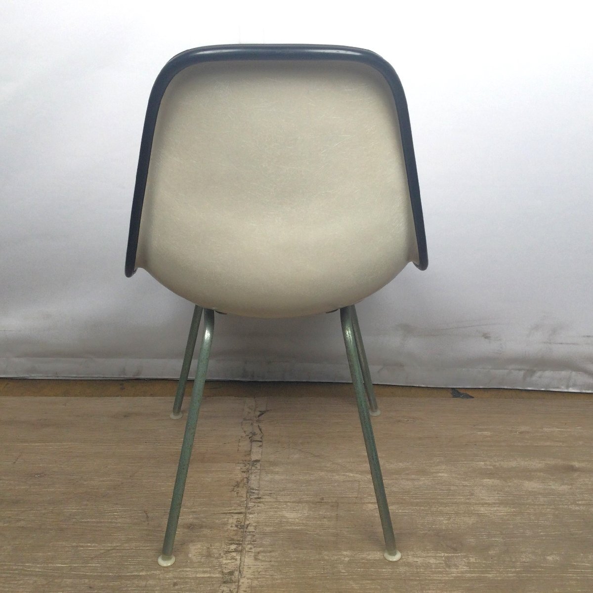 ☆1205 Herman Miller ハーマンミラー DSX FRP サイドシェル ☆1205 Herman Miller ハーマンミラー DSX FRP サイドシェル