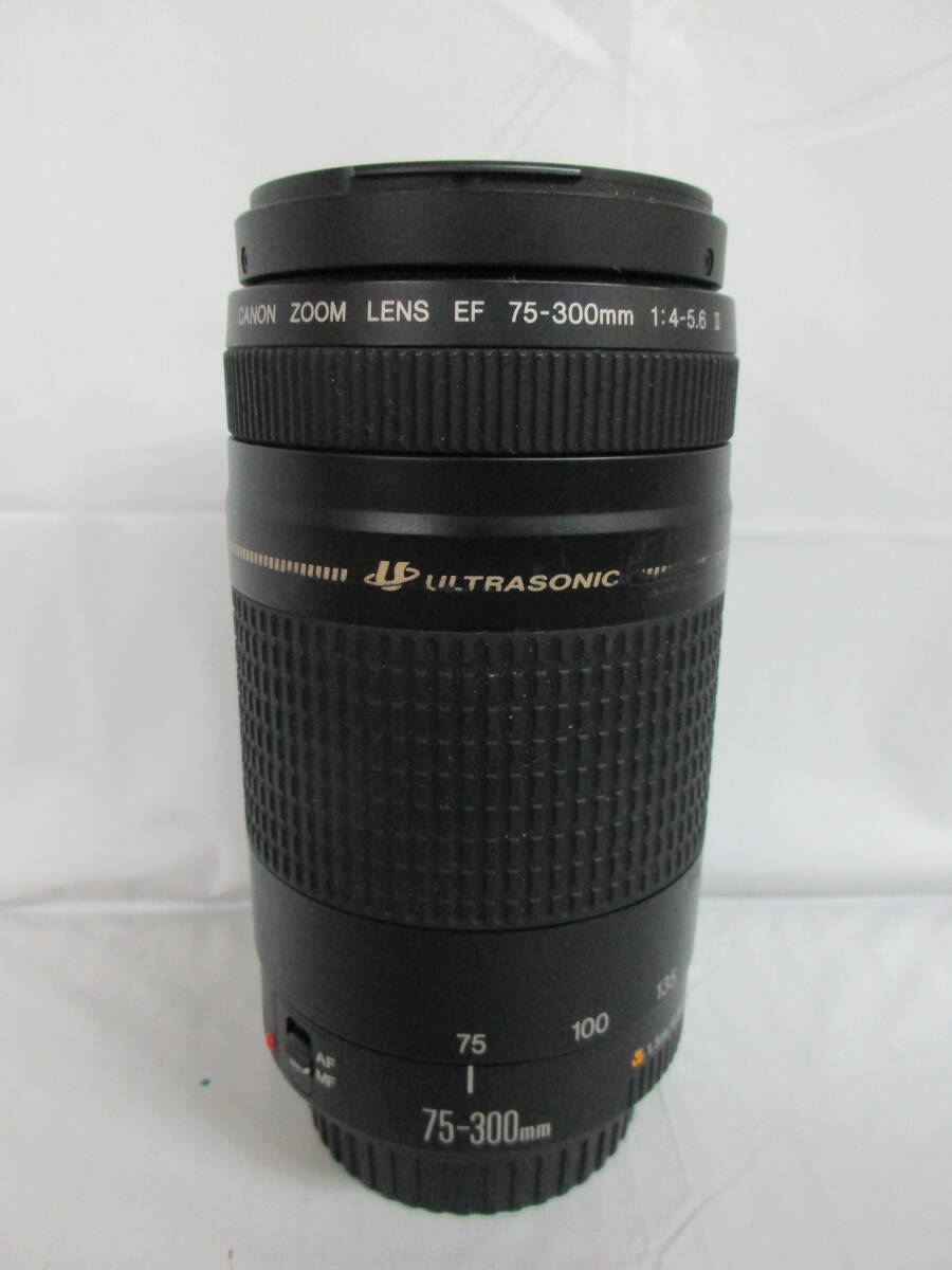 T4-97　Canon(キヤノン)　望遠レンズ　CANON ZOOM LENS EF 75-300㎜ 1:4-5.6 Ⅱ　ULTRASONIC　一眼レフ　フィルター/レンズカバー付き_画像3