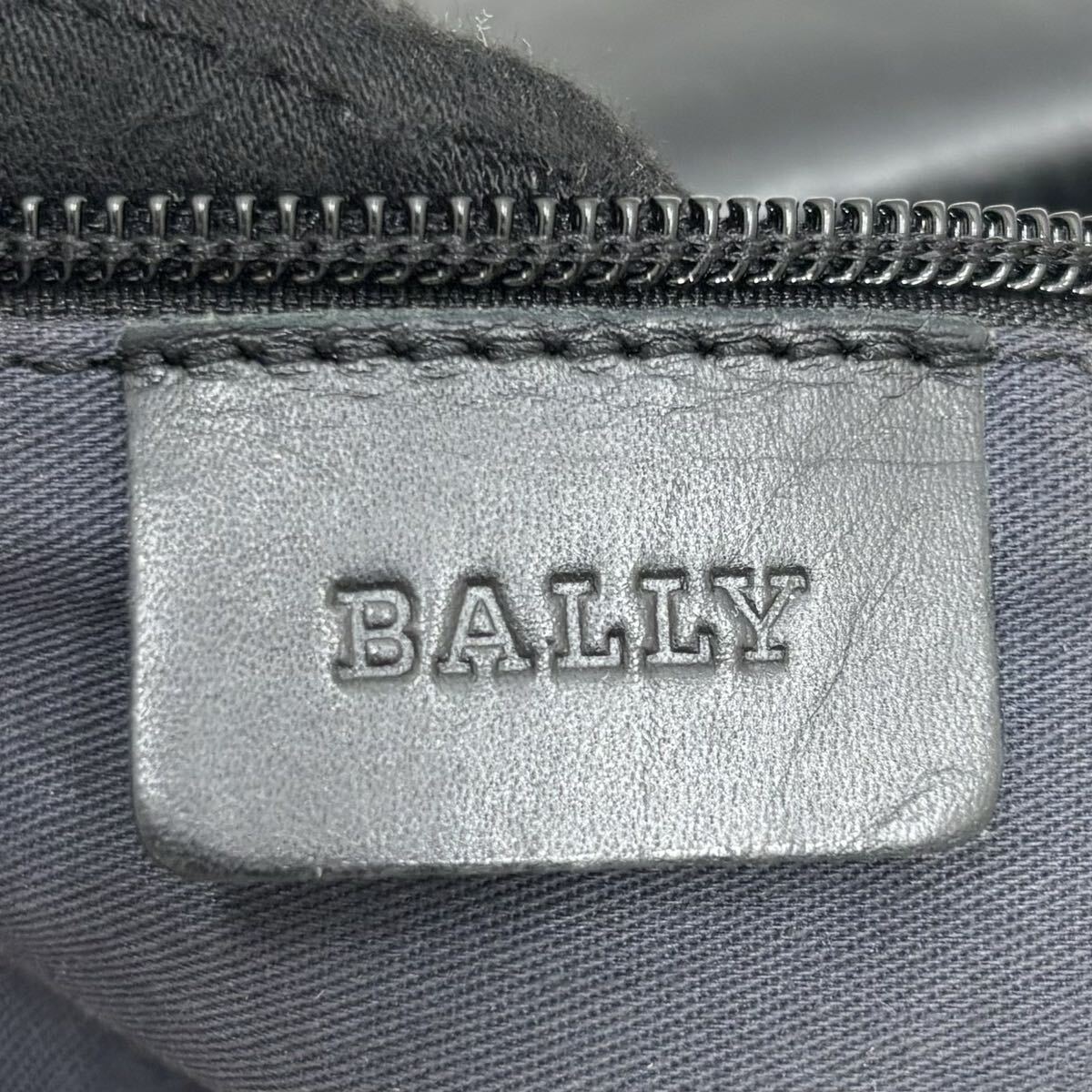 【美品/希少】1円 BALLY バリー ショルダーバッグ メンズ ビジネス ボディ メッセンジャー トレスポ レザー 本革 ロゴ 斜め掛け ブラック_画像8