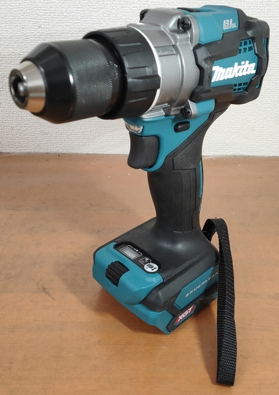 マキタ(makita)充電式ドライバドリル 40Vmax バッテリ・充電器・ケース別売 DF001GZ　動作確認済み_画像2